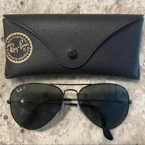 Rayban Aviator Total Black with Polarized lenses